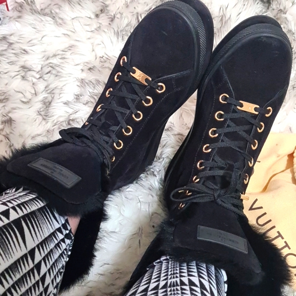Louis vuitton winter boots fur